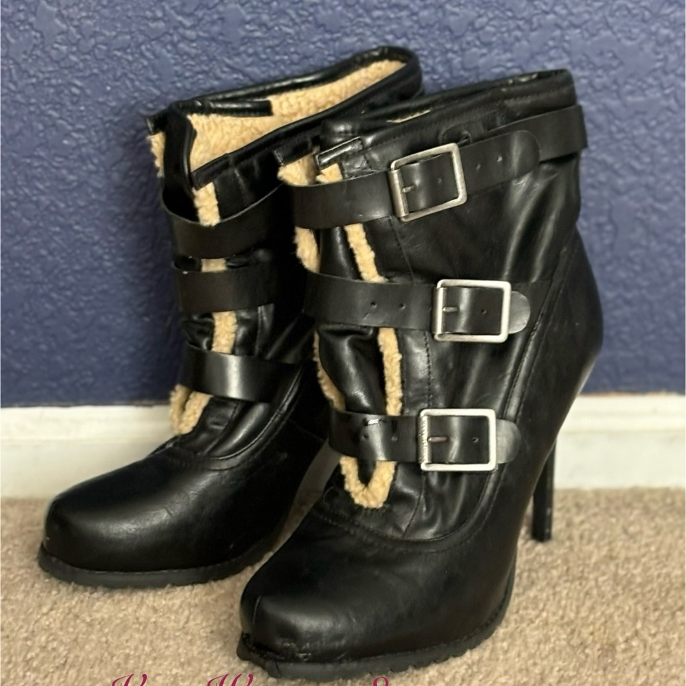 High heal bootie sz 8